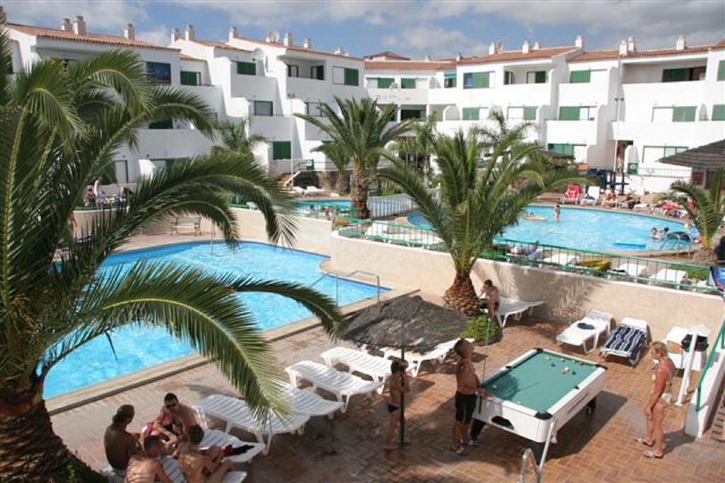 Apartamentos Alondras Park Costa Del Silencio Dış mekan fotoğraf